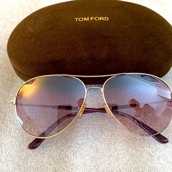NWOT Sunglasses Tom Ford FT 0823 Clark 28U Shiny Rose Gold -Trans Pink/Gradient - Picture 3 of 15